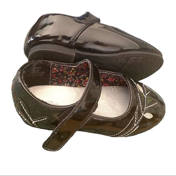 3/$15 ✨ George: Glossy Black Velcro Strap Flats - Picture 4 of 9